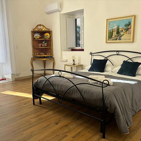 Il Giardino Casa Vacanze カターニア エクステリア 写真