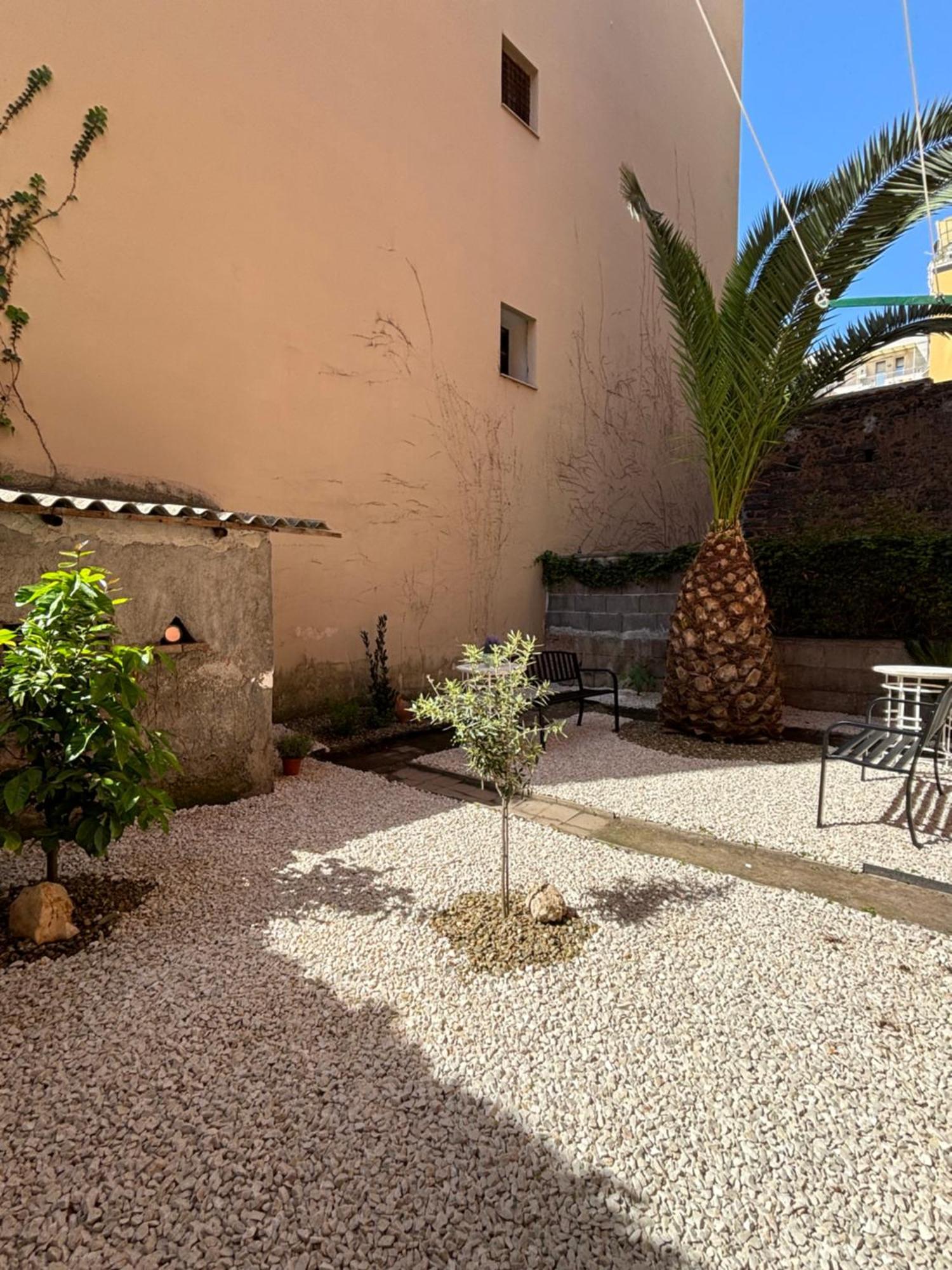 Il Giardino Casa Vacanze カターニア エクステリア 写真